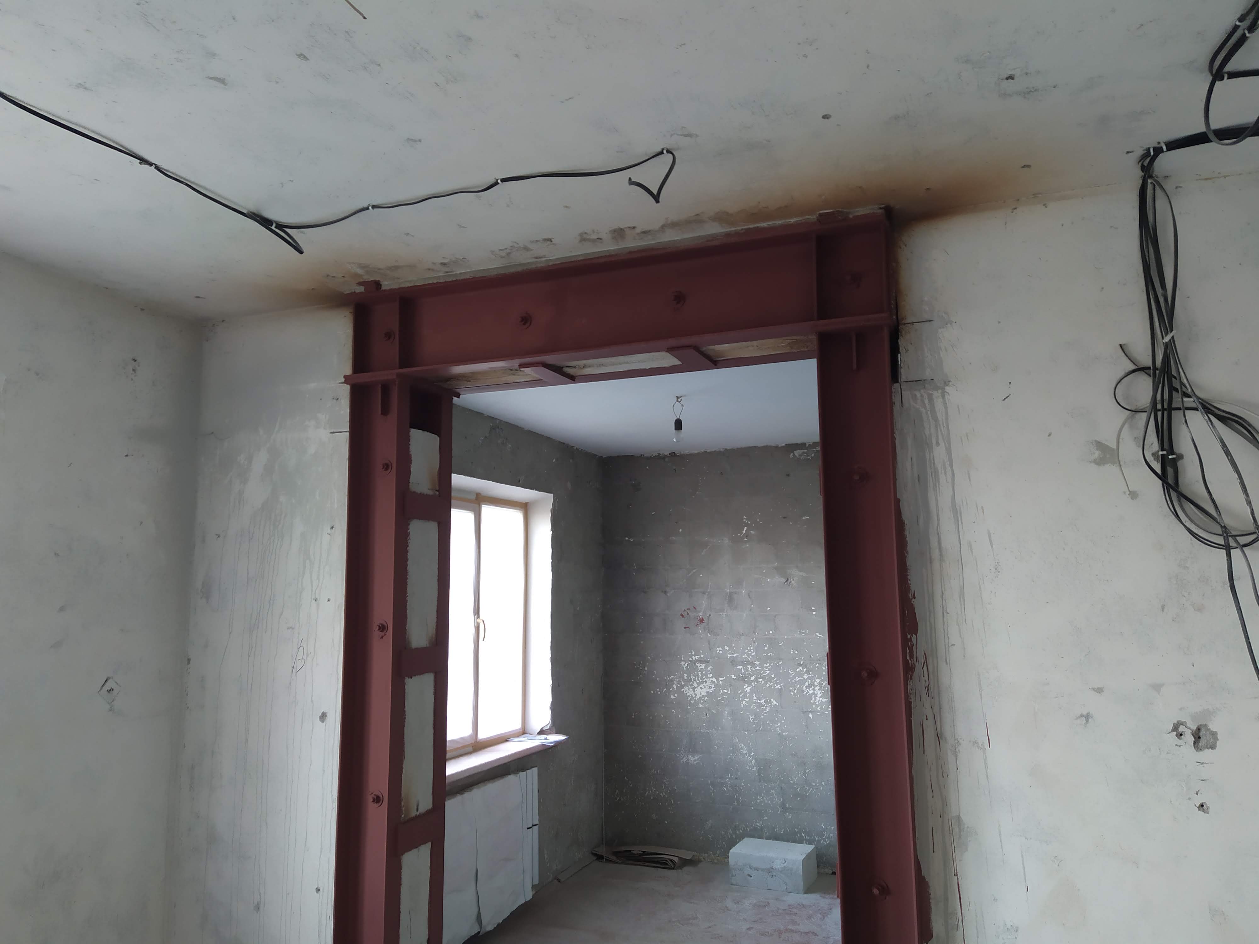 Вырезка проемов (несущих, не несущих)-фото