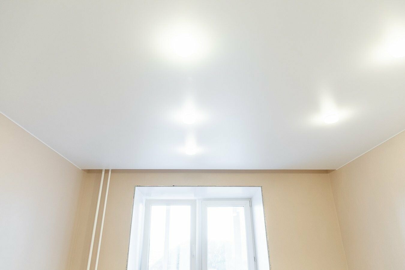 Натяжные потолки Натяжные потолки-фото